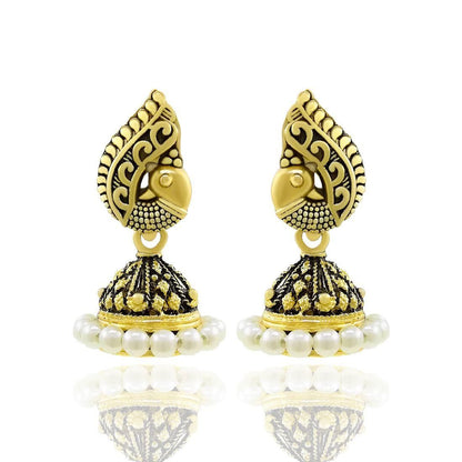 Exquisite Pearls Earring